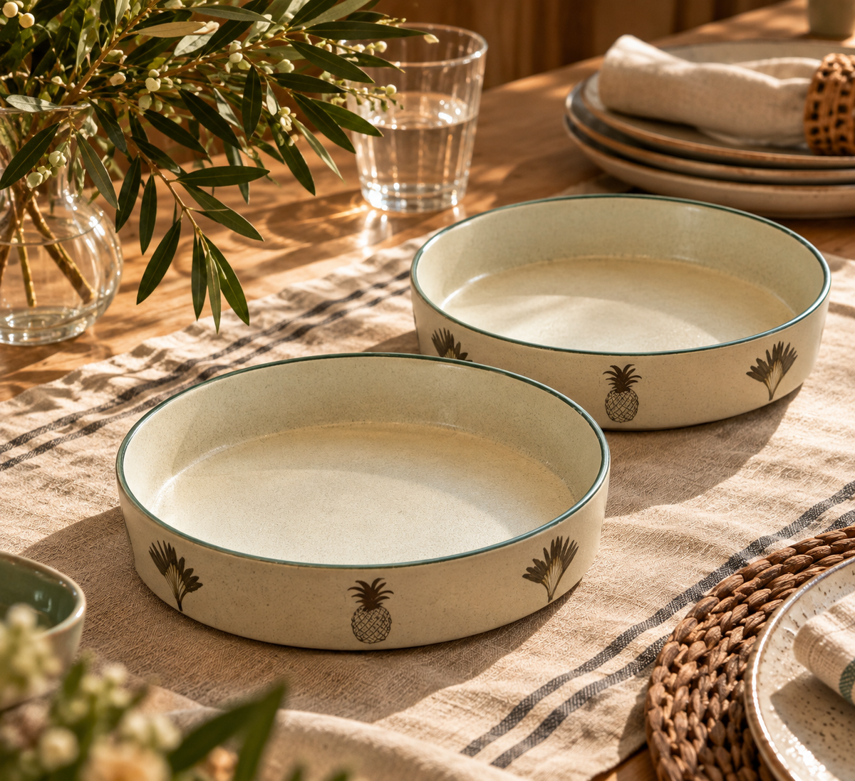 The Palm &amp; Pineapple Serving Bowl