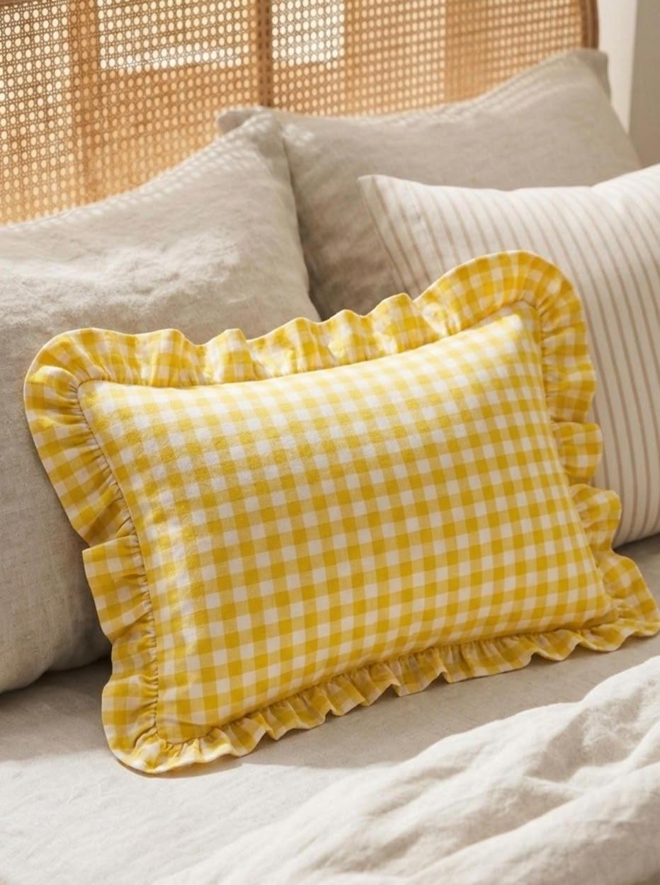 The Gingham Ruffle Placemats
